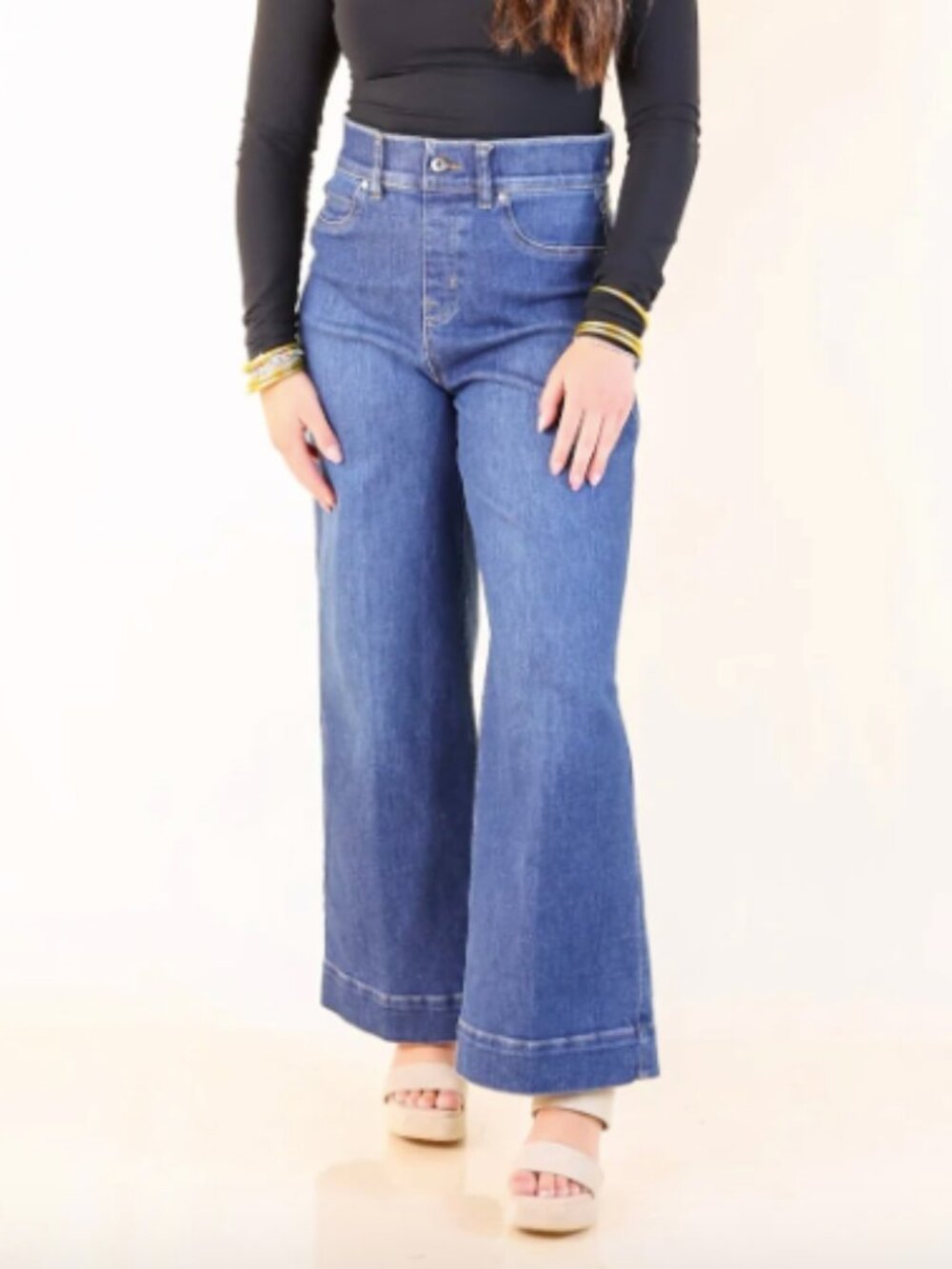 Spanx EveryWear Cropped Wide Leg Jeans Medium